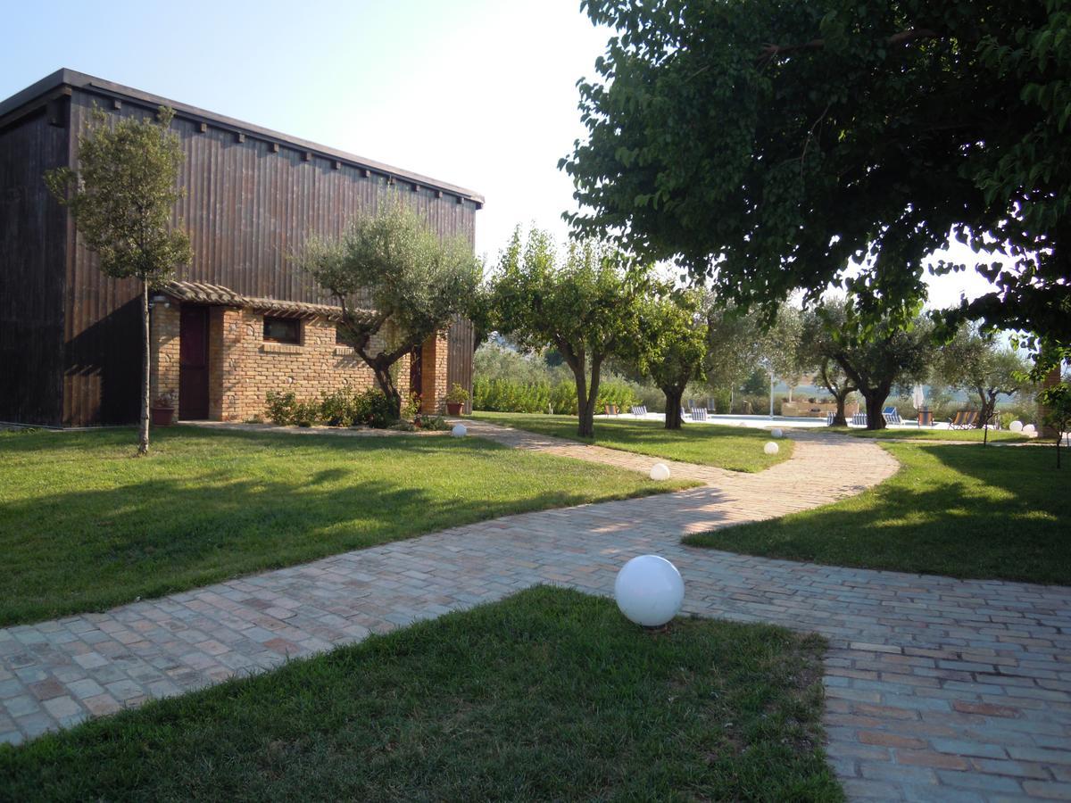 Agriturismo Piccolo Albero Loreto Aprutino Exterior foto
