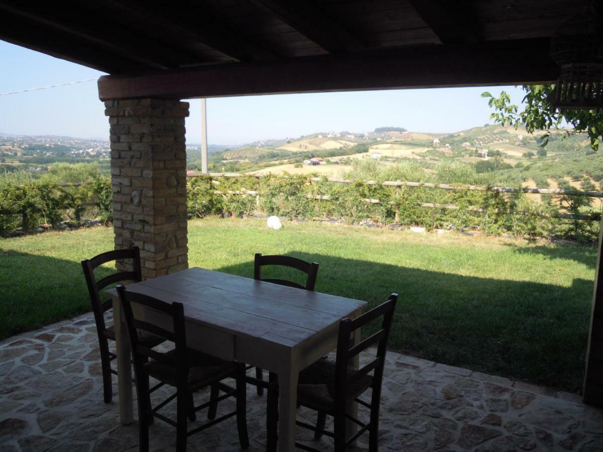 Agriturismo Piccolo Albero Loreto Aprutino Exterior foto